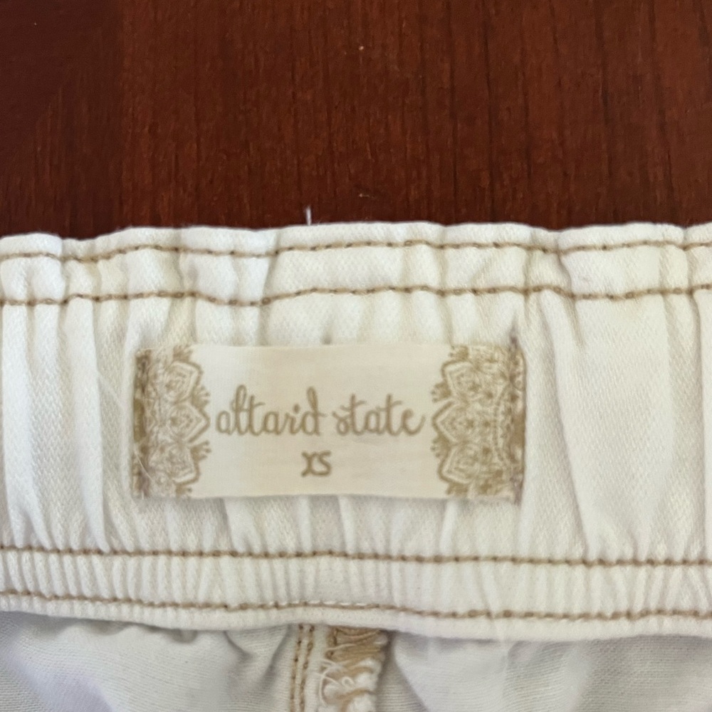 Alter’d State XS Cargo Pants - Cream - Picture 3 of 6